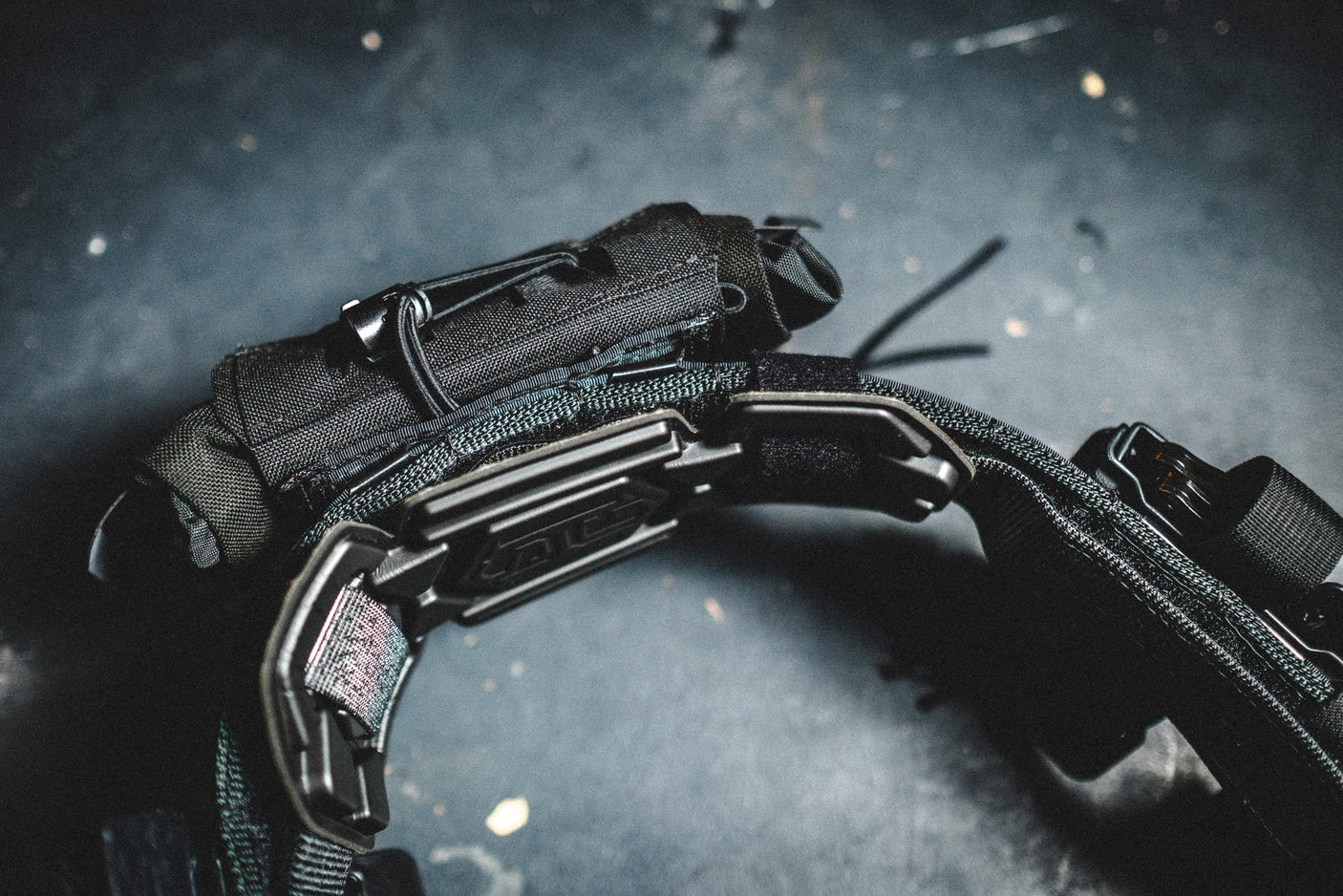 SF Wrap Shoulder Pads